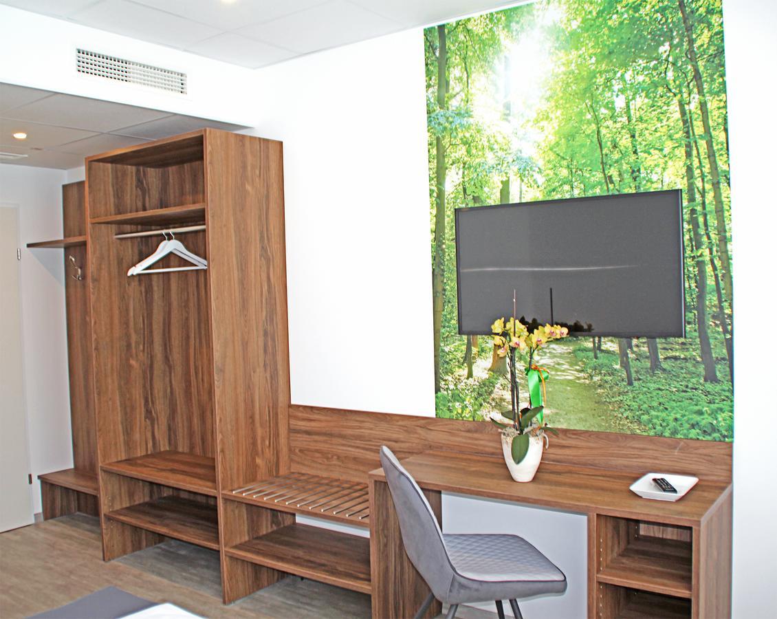 Nemetz-Motel Boheimkirchen Eksteriør billede